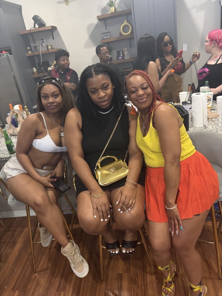 April Thee Amazon at The Wild Hairr Show