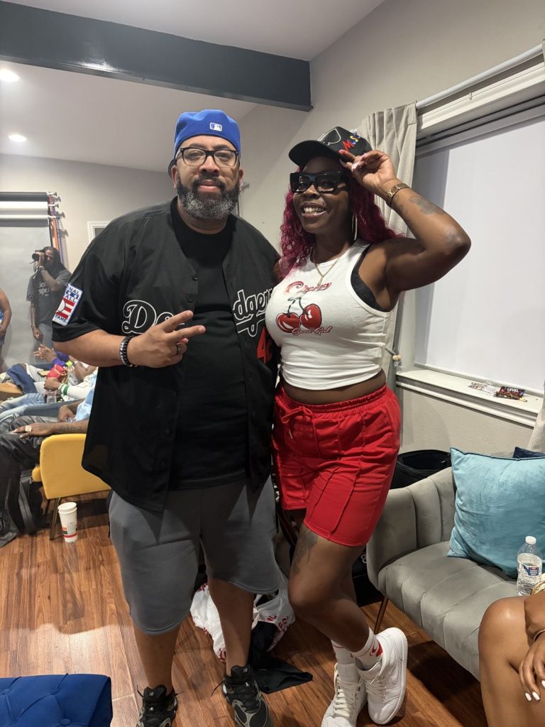 April Thee Amazon at The Wild Hairr Show
