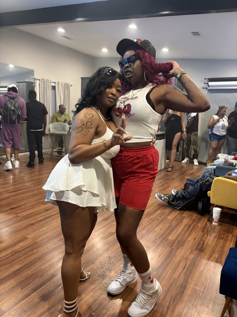 April Thee Amazon at The Wild Hairr Show